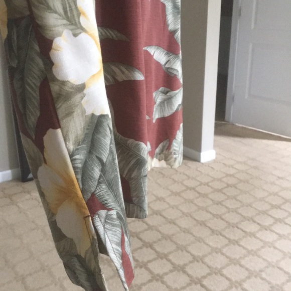 Tommy Bahama short sleeve silk shirt - Picture 7 of 7